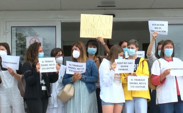 Las enfermeras del Hospital de Cabueñes salen a la calle para denunciar su «situación límite»