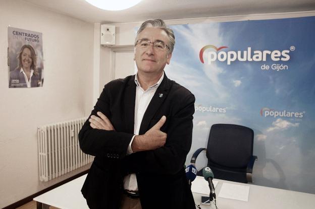 Pablo González se postula como candidato a la Alcaldía gijonesa