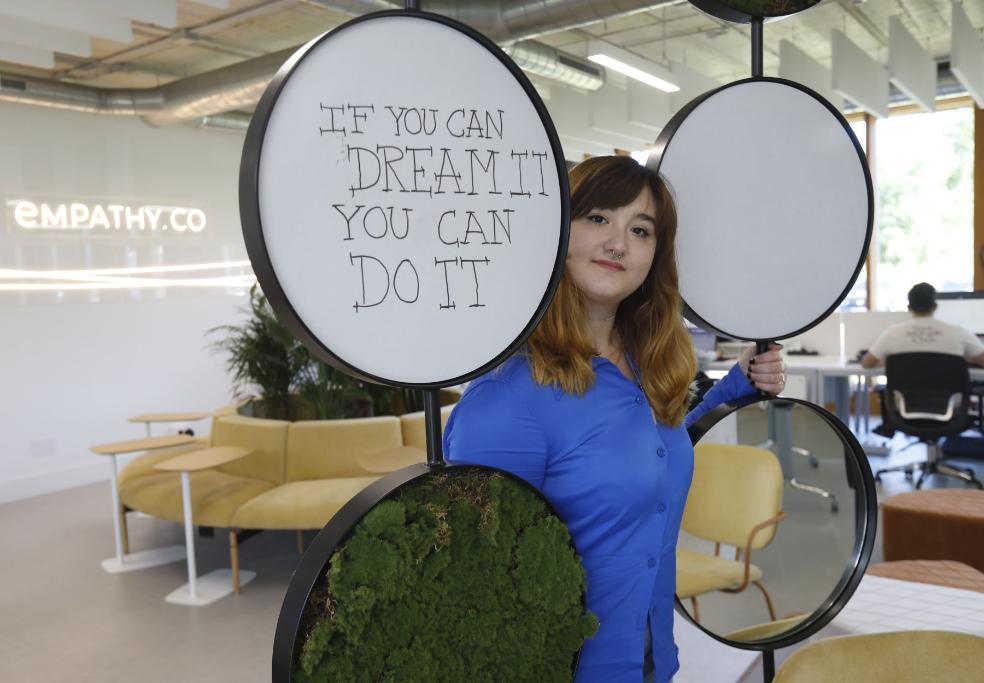 «Me pagan por hacer lo que me gusta. Es como el mundo al revés»