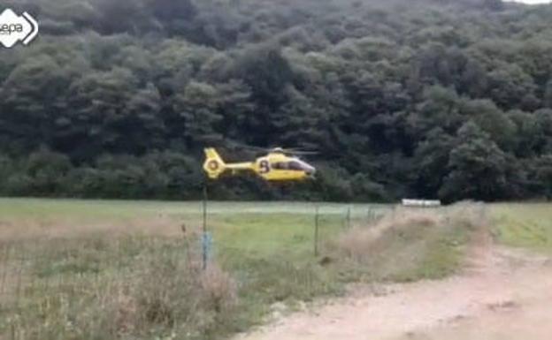 Rescatan a una peregrina que se lesionó en Tineo mientras hacía el Camino de Santiago