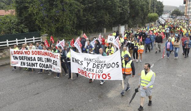 Saint-Gobain plantea una inversión de doce millones en Avilés que incluiría un horno nuevo