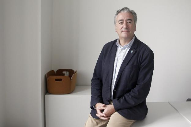 «Hay vocación fuera del PP en decirnos lo que hay que hacer»