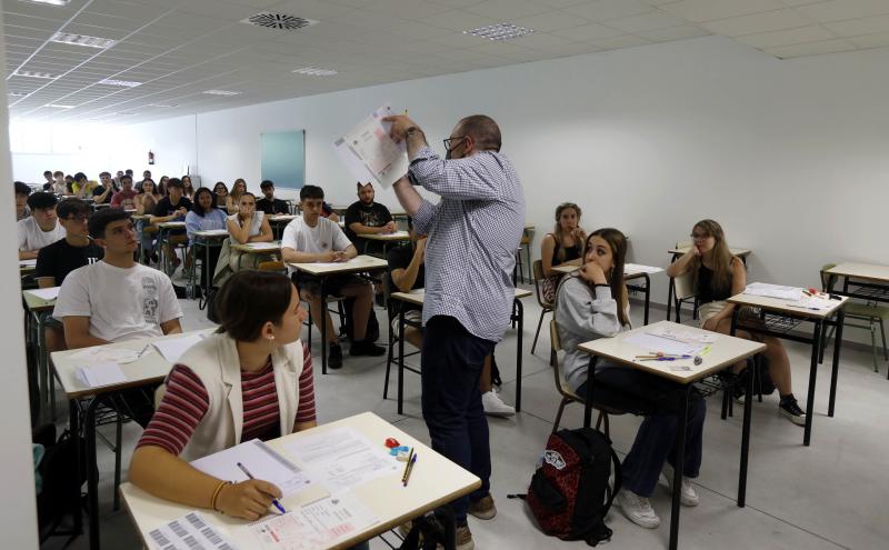 La Universidad de Oviedo defiende su EBAU: «Es difícil, pese al porcentaje de aprobados»