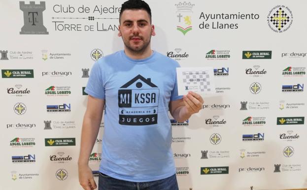 Enrique Tejedor gana en Llanes