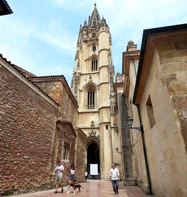 Finaliza la reforma de los accesos a la torre de la Catedral