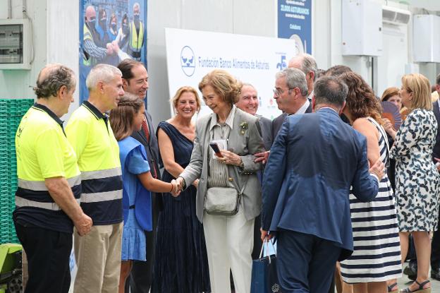 Doña Sofía respalda la trayectoria del Banco de Alimentos en su 25 aniversario