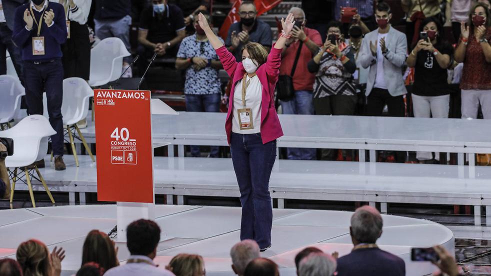 Adriana Lastra llama «machista» a Alberto Núñez Feijóo por las referencias a su embarazo