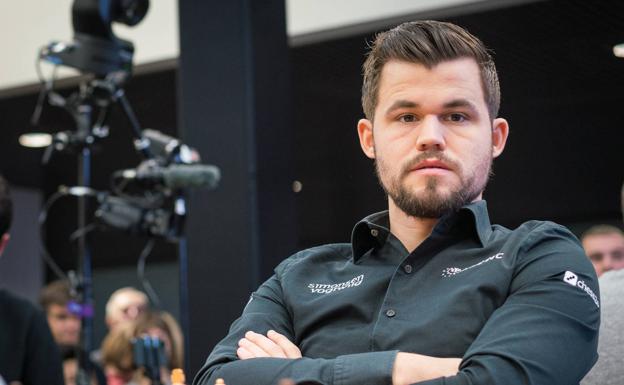 Magnus Carlsen renuncia al título mundial