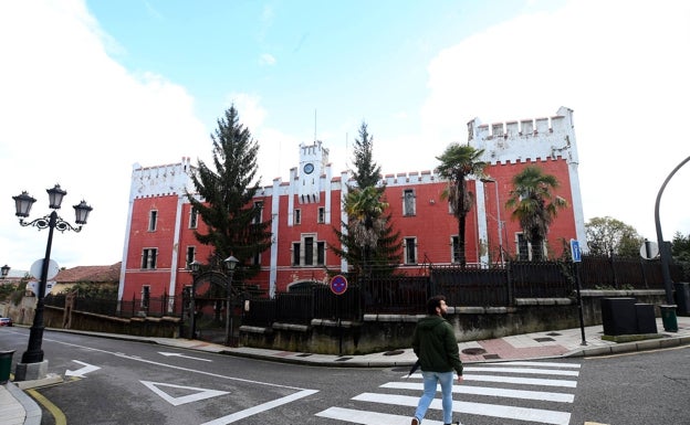Defensa, Principado y Ayuntamiento firmarán el viernes el protocolo para la fábrica de armas de La Vega