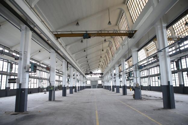 La nave de cañones, un polo tecnológico junto al vial de entrada a la ciudad