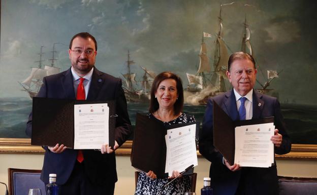 Barbón, Robles y Canteli firman el «acuerdo definitivo» para el futuro de La Vega