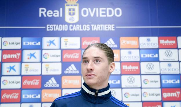 Real Oviedo | Marcelo Flores: «Venir a Oviedo es lo correcto para mi carrera»