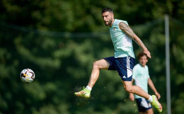 Borja Bastón ya vuelve a entrar en dinámica