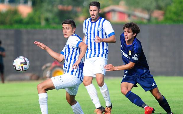 El Real Oviedo sigue peleado con el gol