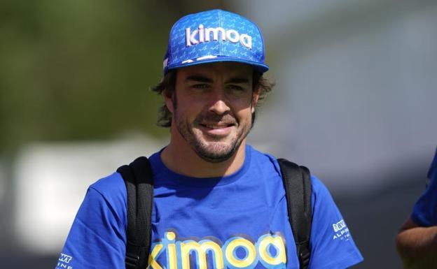 Alonso deja Alpine y ficha por Aston Martin