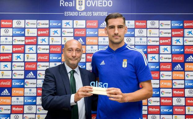 Dani Calvo: «Se está acertando con la confección de la plantilla»