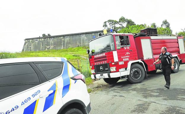 Un operativo a contra reloj con ayuda de bomberos de Oviedo, Gijón y Arcelor