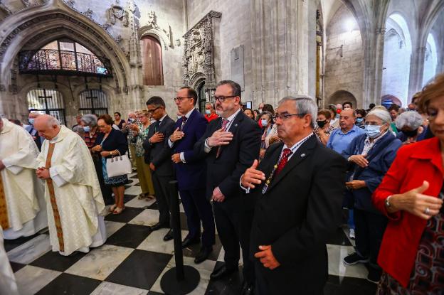 La Catedral de Oviedo celebra «con gozo» la fiesta de El Salvador, «el santo de los santos»