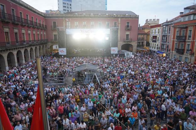 Maxi Rodríguez anima a tomar las calles: «Como fuera de casa, en ninguna parte»