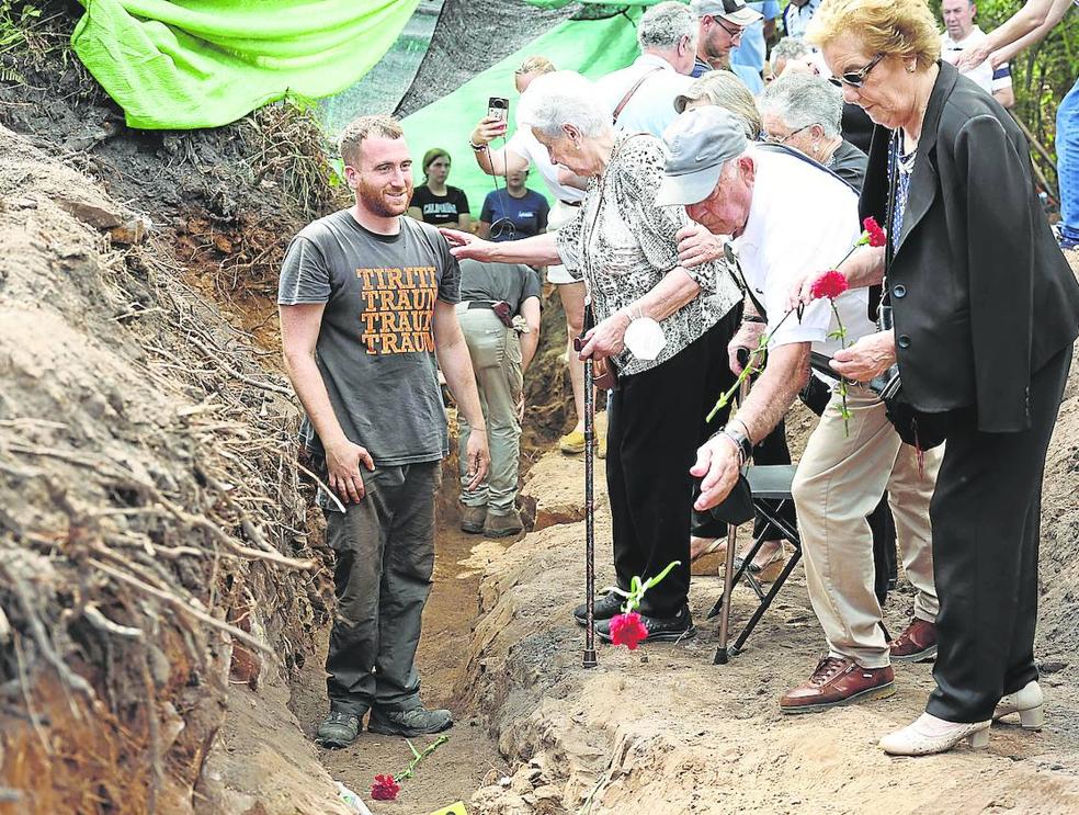 Un dolor heredado de padres a hijos