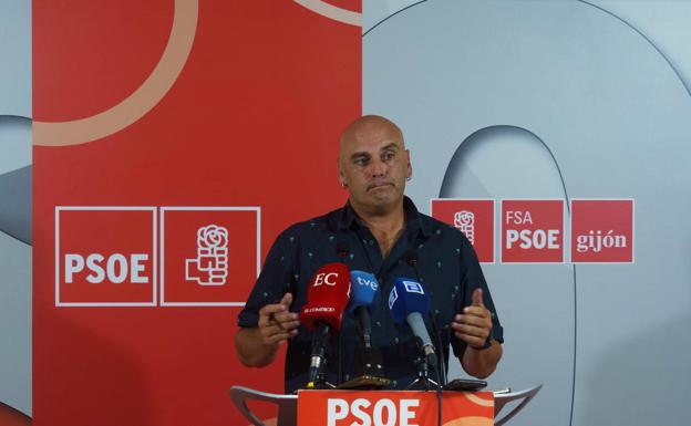 El PSOE de Gijón articula el proceso hacia las primarias; Ana González advierte de que no renunciará