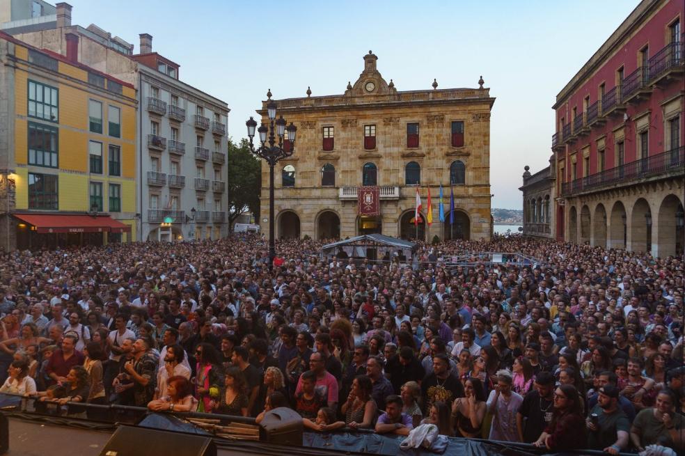 Agro-rock y techno para una fiesta infinita