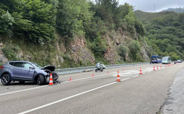 Nueve heridos en un aparatoso accidente entre Arriondas y Ribadesella