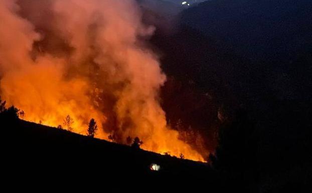 Asturias registra ocho incendios forestales en siete concejos