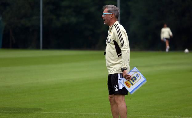Real Oviedo | Vuelta al trabajo con Pomares, pero sin Borja Sánchez