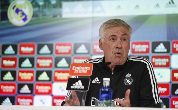 Ancelotti: «Casemiro quiere probar un nuevo desafío y lo entendemos»