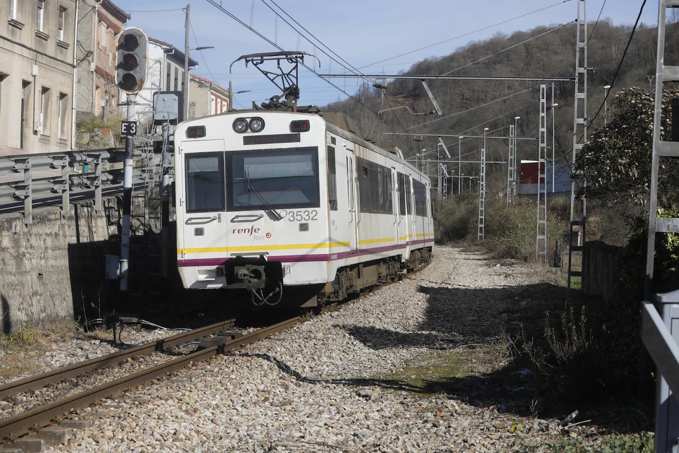 Feve circulará entre Gijón y El Berrón menos de doce horas al día durante casi un año