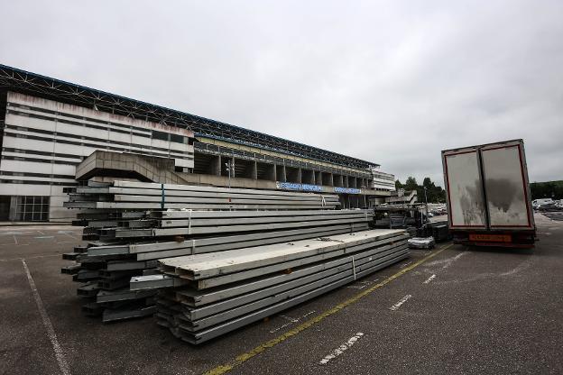 El aparcamiento del Tartiere se prepara ya para los conciertos de San Mateo