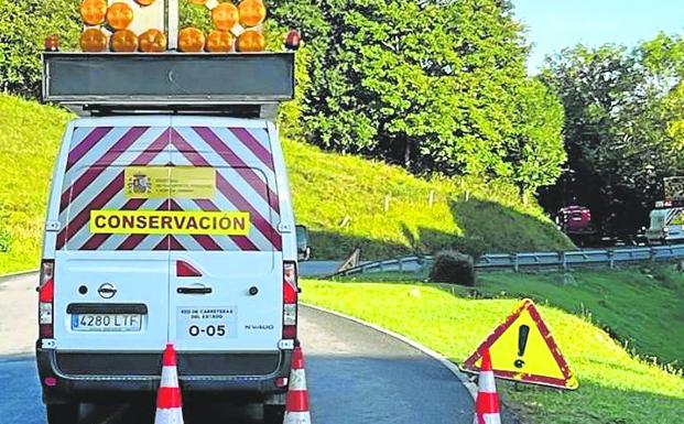 Tres heridos en un choque en la N-632 a su paso por Ribadesella