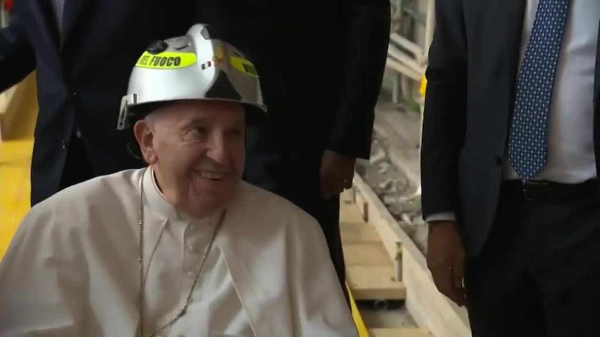 El papa reza por las víctimas del terremoto de L'Aquila de 2009