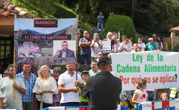 «Necesitamos un milagro para salvarnos de la extinción», claman los ganaderos en Covadonga