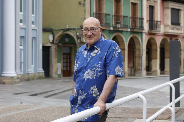 «El guionista tiene que ser un seductor del dibujante»