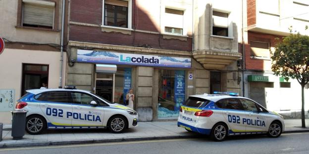 Una pelea en una vivienda de Oviedo obliga a intervenir a la Policía Local