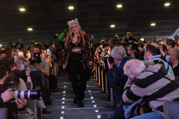 La moda asturiana desfila en Madrid cargada de color