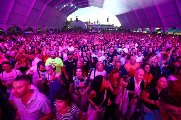 Nueve mil personas al ritmo de los 90