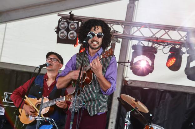 Final de Festiamas en la plaza del Conceyín