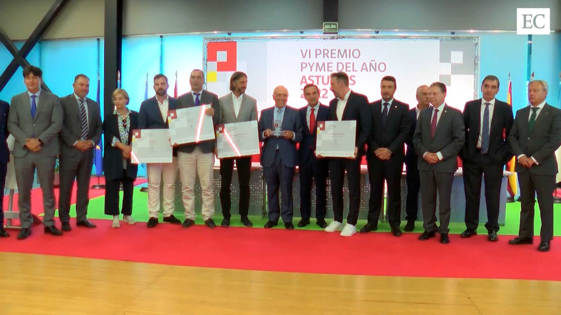 El Instituto Oftalmológico Fernández-Vega, Premio Pyme del Año de Asturias