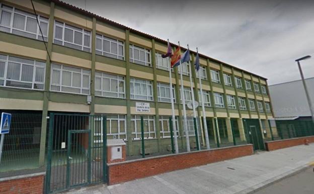 El colegio de La Arena vuelve a iniciar el curso sin servicio de comedor
