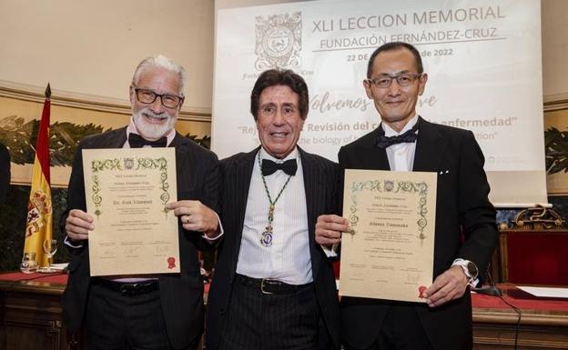 Los científicos Yamanaka y Klausner, premios Fernández Cruz