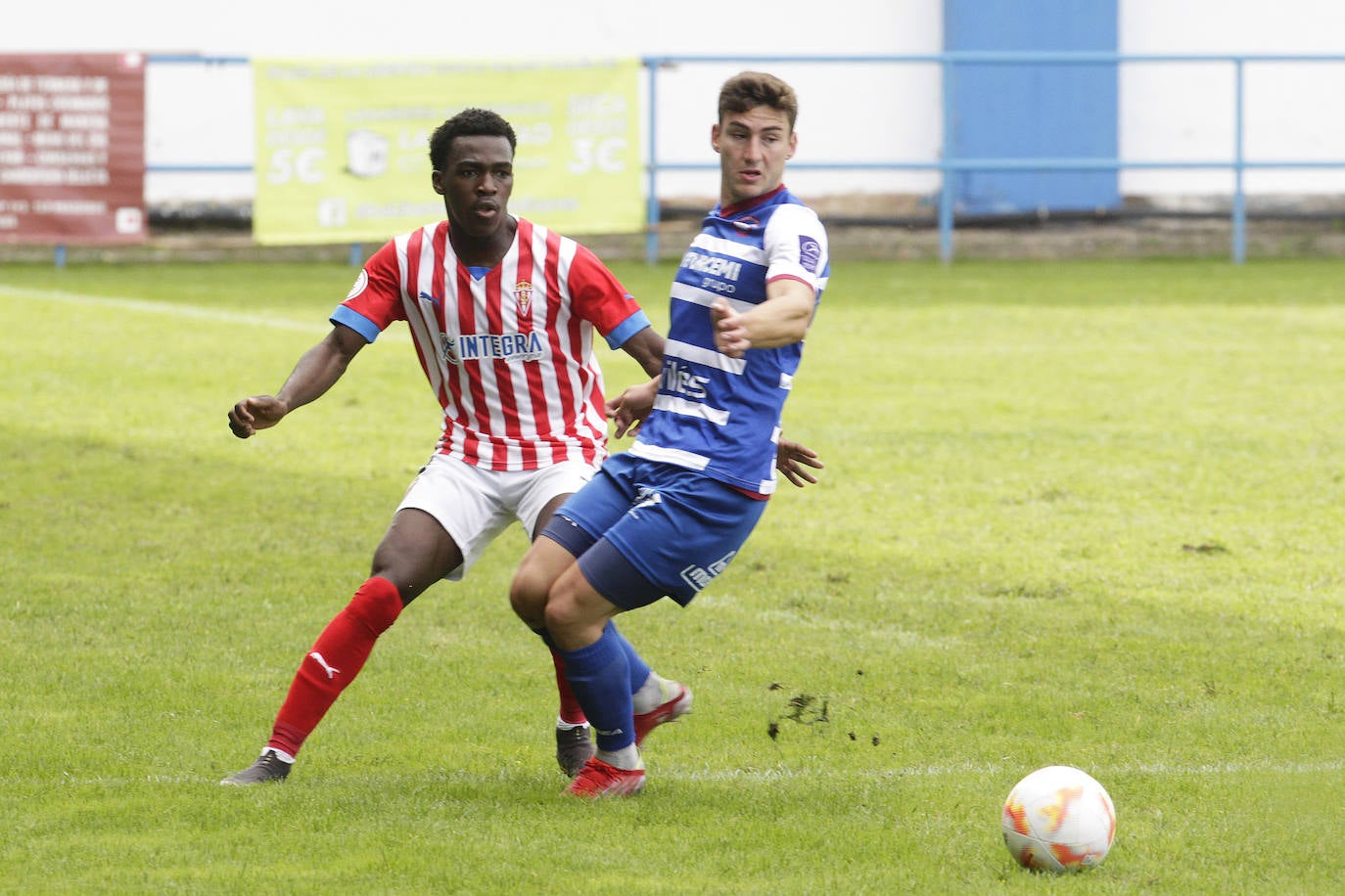 Las mejores imágenes del Avilés Stadium - Sporting B