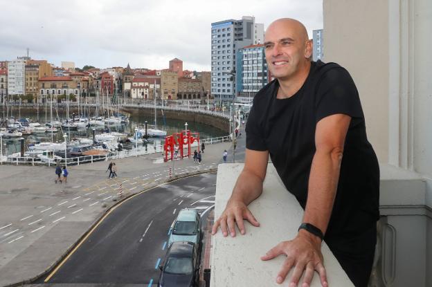 «Necesitamos a alguien que nos reconcilie con la ciudad y ese es Floro»