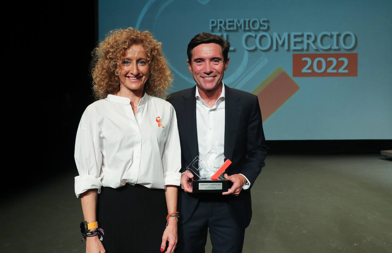EL COMERCIO premia al «mejor retablo de una Asturias que sabe trabajar por el futuro»