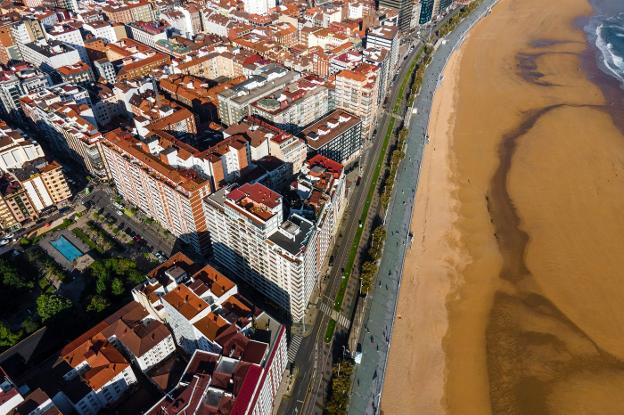 El nuevo plan del Muro prevé «consolidarlo como espacio de ocio y hacerlo un referente en el Norte»