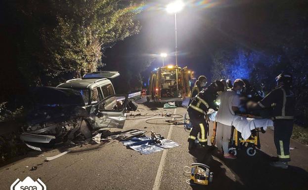 Muere un vecino de Gijón de 34 años y otro conductor resulta herido en un choque frontal en Villaviciosa