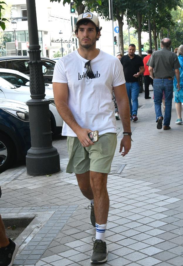 Íñigo Onieva celebra su «despedida de casado» tras la ruptura con Tamara Falcó