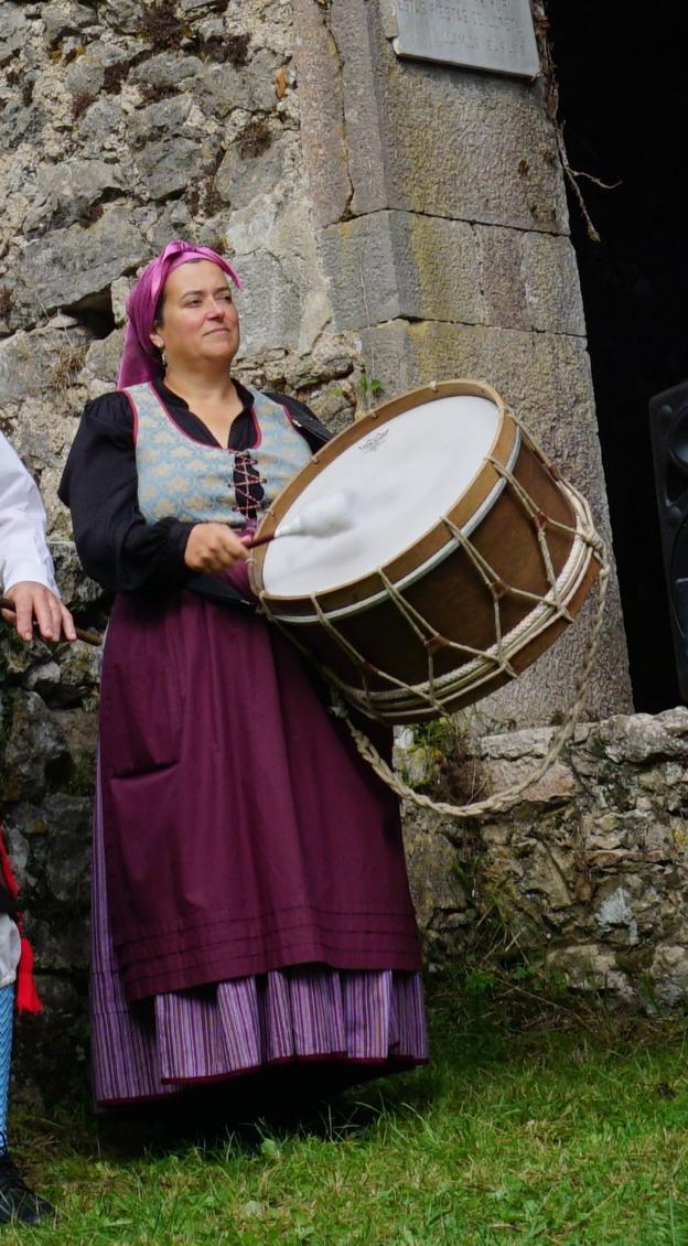 Marta Elola recibe el premio Muyer Rural del Oriente